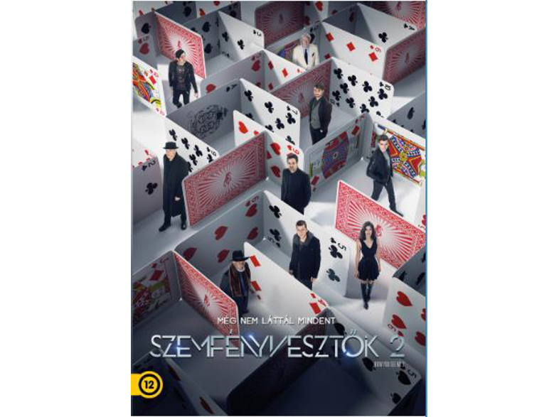 Filmplakát figurákkal egy kártyalabirintusban. Cím: "Szemfényvesztők 2". Magyar szöveg.