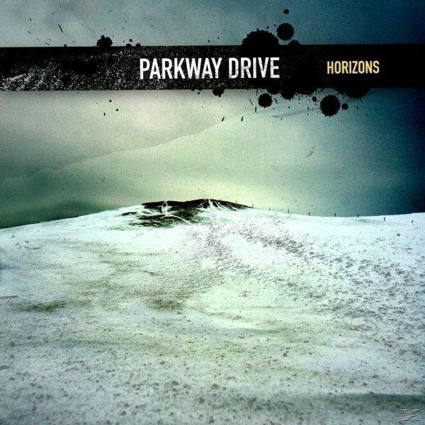 Albumcover. Schneelandschaft mit dunklem Band oben mit 'Parkway Drive' und 'Horizons'.