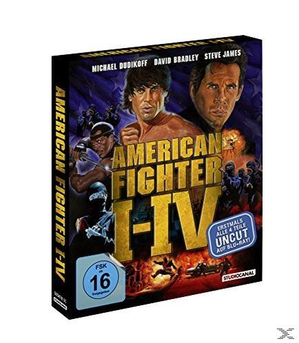 DVD-Cover von American Fighter IV. Actiongeladene Szene mit mehreren Männern im Kampf.