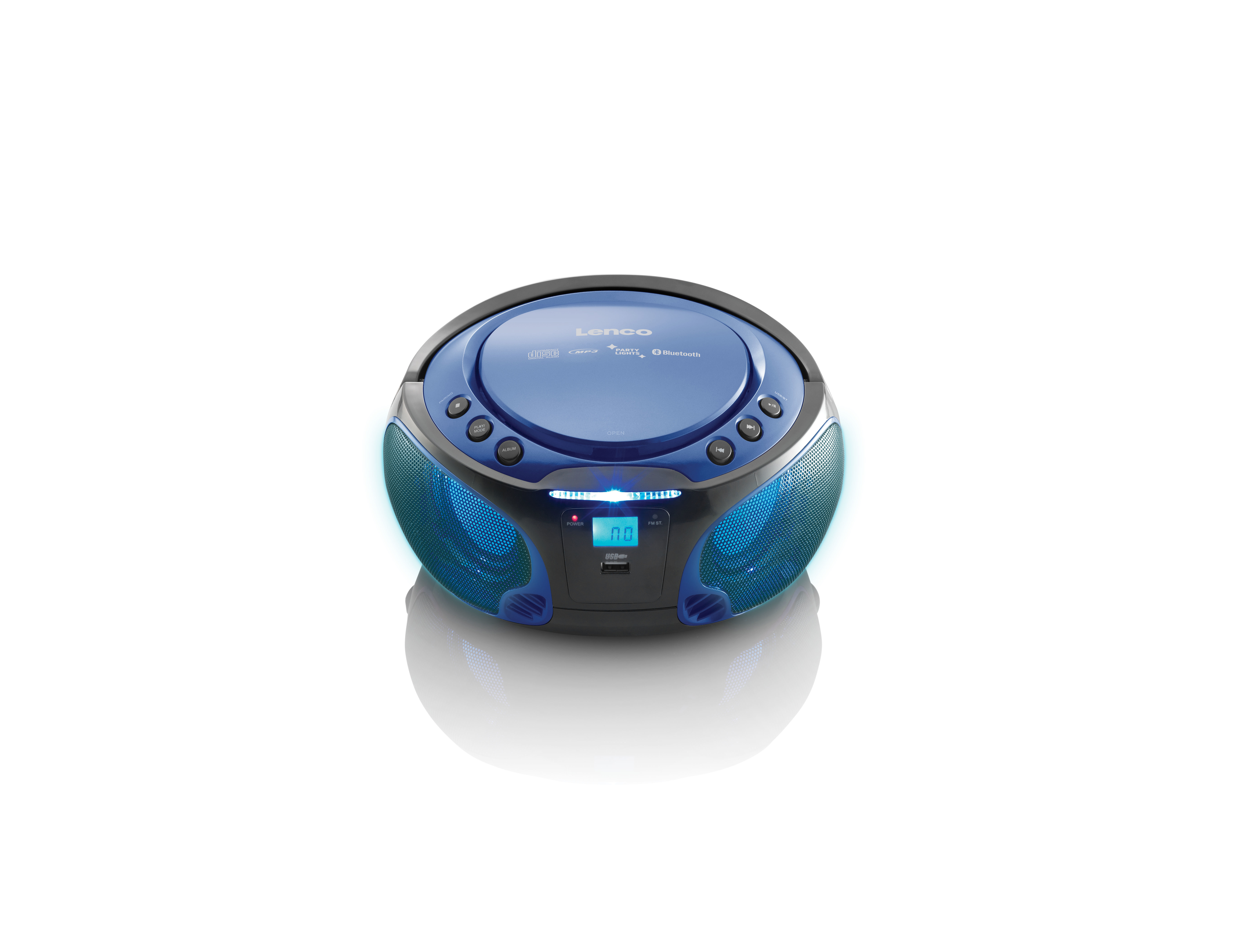 Blauer und schwarzer Lenco CD-Player. Blaue Lichter um die Lautsprecher. Weißer Hintergrund.