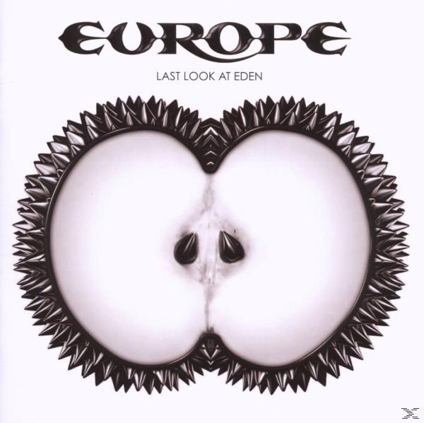 CD-Cover mit einer apfelartigen Form mit Stachelrand und Bandnamen oben.