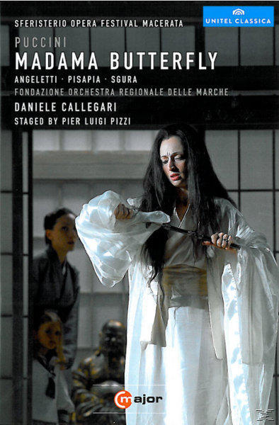 Albumcover mit einer Frau in Weiß, die ein Messer hält. Text: 'MADAMA BUTTERFLY' und Namen von Künstlern.