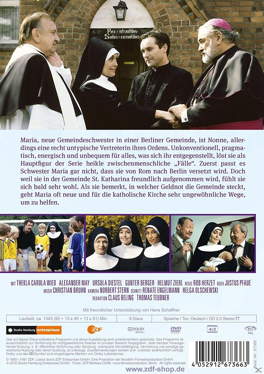 DVD-Cover mit verschiedenen Personen, Nonnen und Priestern. Der Hintergrund ist eine Kirche.