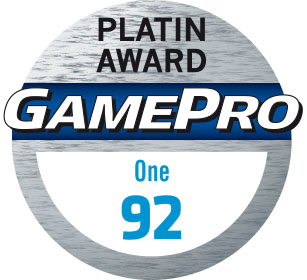 Silberne, runde GamePro-Auszeichnung mit "PLATIN AWARD", "GAMEPRO", "One" und "92" in einem Kreis.