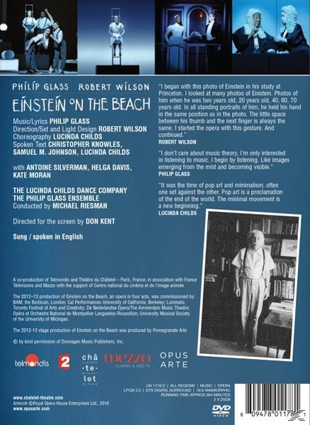 DVD-Cover mit Einstein, Text über eine Aufführung und dem Titel 'Einstein on the Beach'.