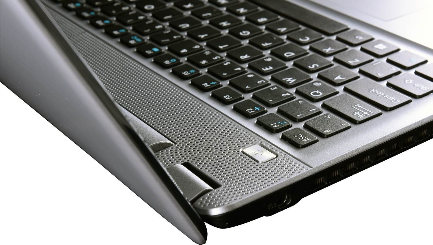 CASPER Nirvana CN.M5I-5287A  Intel Core i5-5287U 2.9 GHz 4GB 500GB 15.6" Windows 10 Laptop
