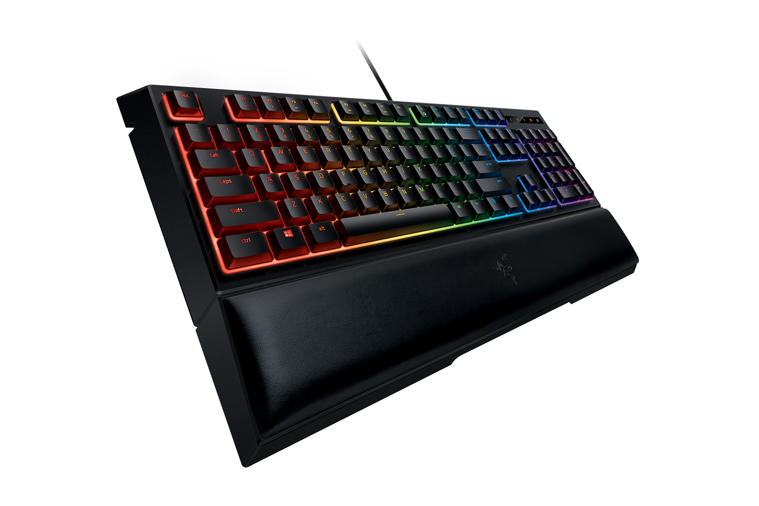 Schwarze Razer-Tastatur mit bunten, beleuchteten Tasten, die auf einer schwarzen Handgelenkauflage ruht. Tasten sind in Regenbogenfarben.