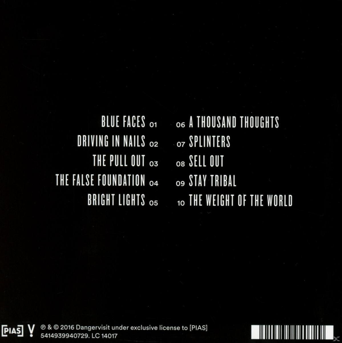 Schwarzes CD-Cover, Titelliste: Blue Faces, Driving in Nails, The Pull Out, The False Foundation, Bright Lights usw.