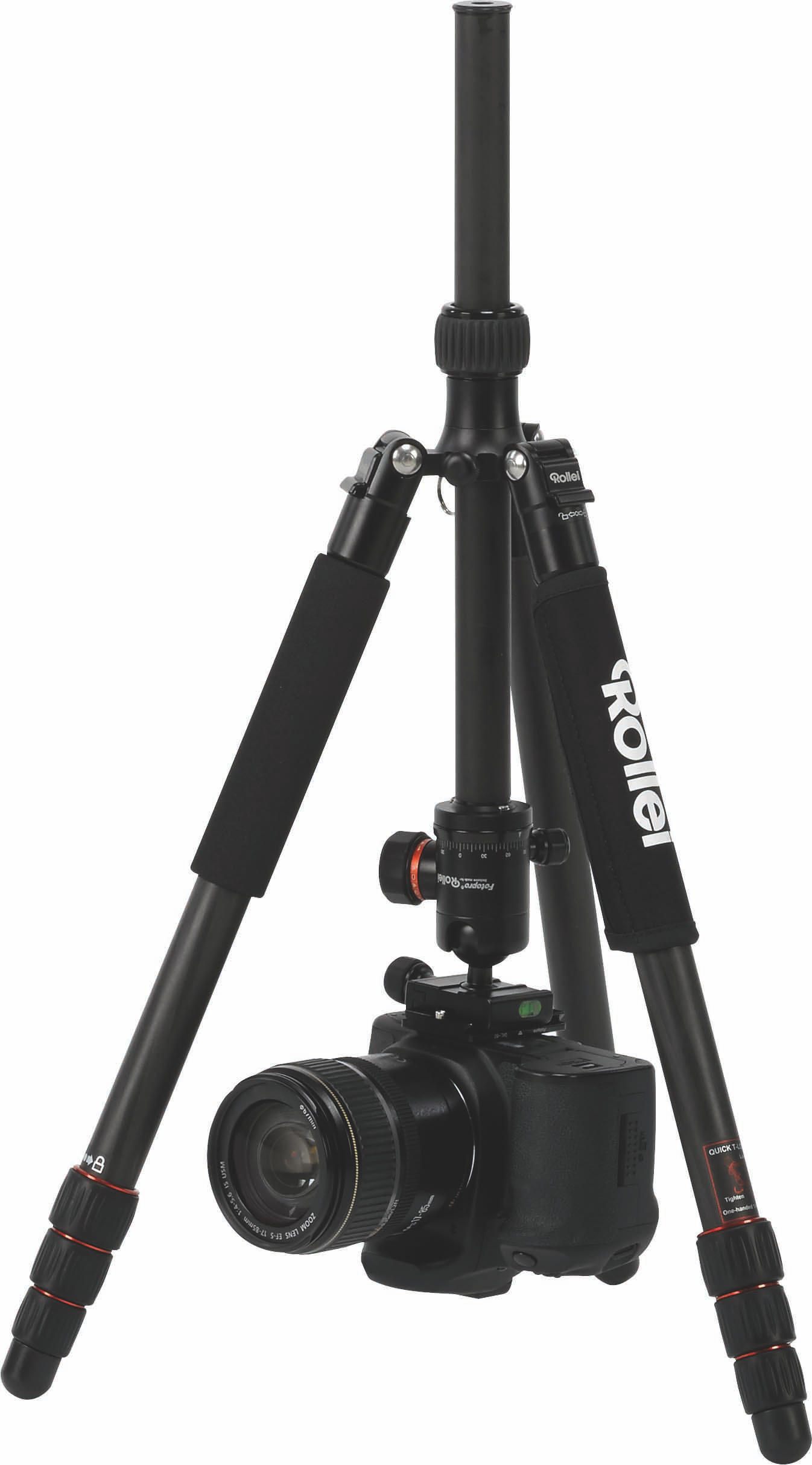 Schwarzes Stativ mit befestigter DSLR-Kamera, vor weißem Hintergrund.