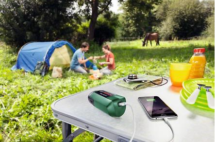 BOSCH PSR 10,8 LI-2 Akkus fúrócsavarozó, 2 Ah, 2 akkuval, USB-Powerbank adapterrel, kofferben