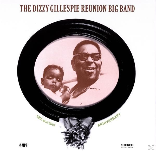 Albumcover von The Dizzy Gillespie Reunion Big Band. Enthält ein Foto von Dizzy und einem Kind.