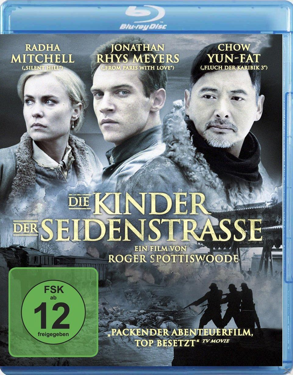 Blu-ray-Disc-Cover mit drei Personen und Text, mit einem Film-Rating-Label.