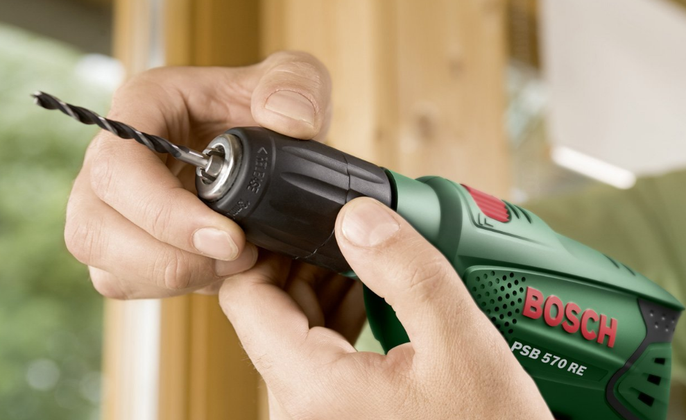 BOSCH PSB 570 RE Ütvefúrógép kofferben