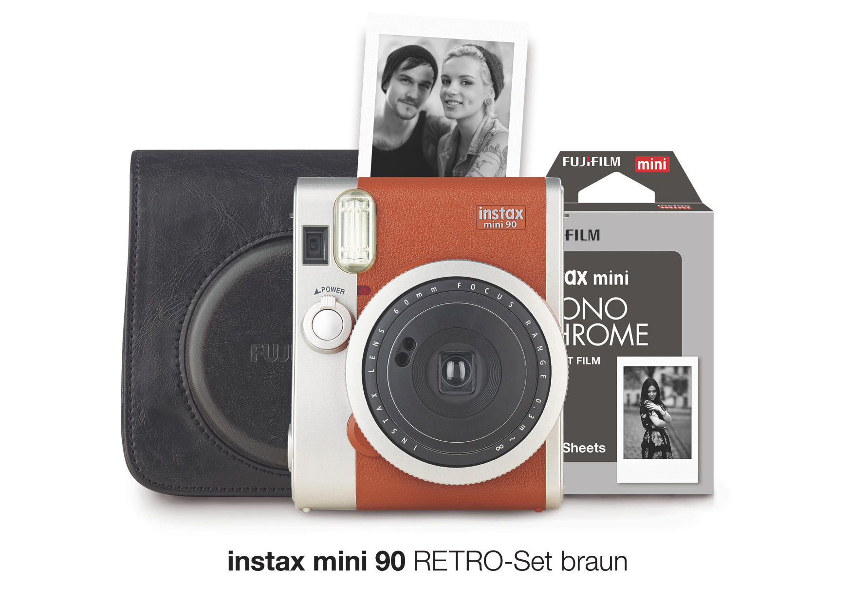 Retro-Kamera, Fotos, Film und Tasche. Braune und silberne Kamera. Weißer Hintergrund.
