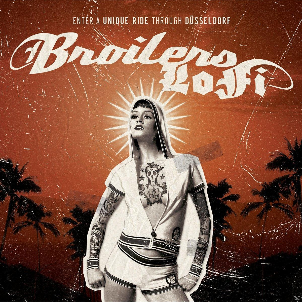 Albumcover mit Frau mit Tattoos und Palmenhintergrund. Der Titel lautet 'Broilers LoFi'.