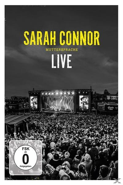 Eine DVD-Hülle für 'Sarah Connor Live.' Zeigt eine Konzernszene mit einer großen Menschenmenge.