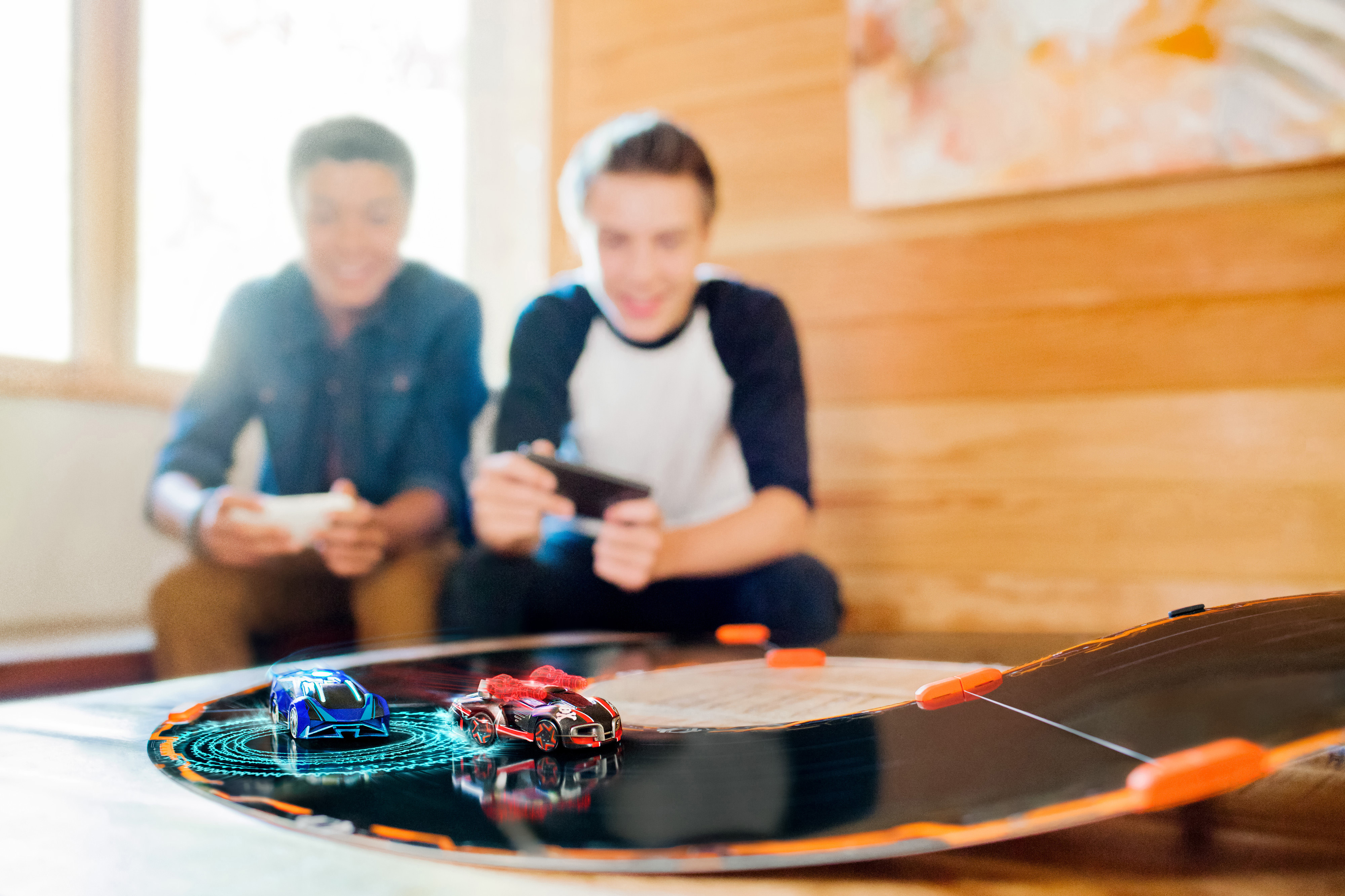 ANKI Overdrive Starter Kit - Autorennbahn (Mehrfarbig)