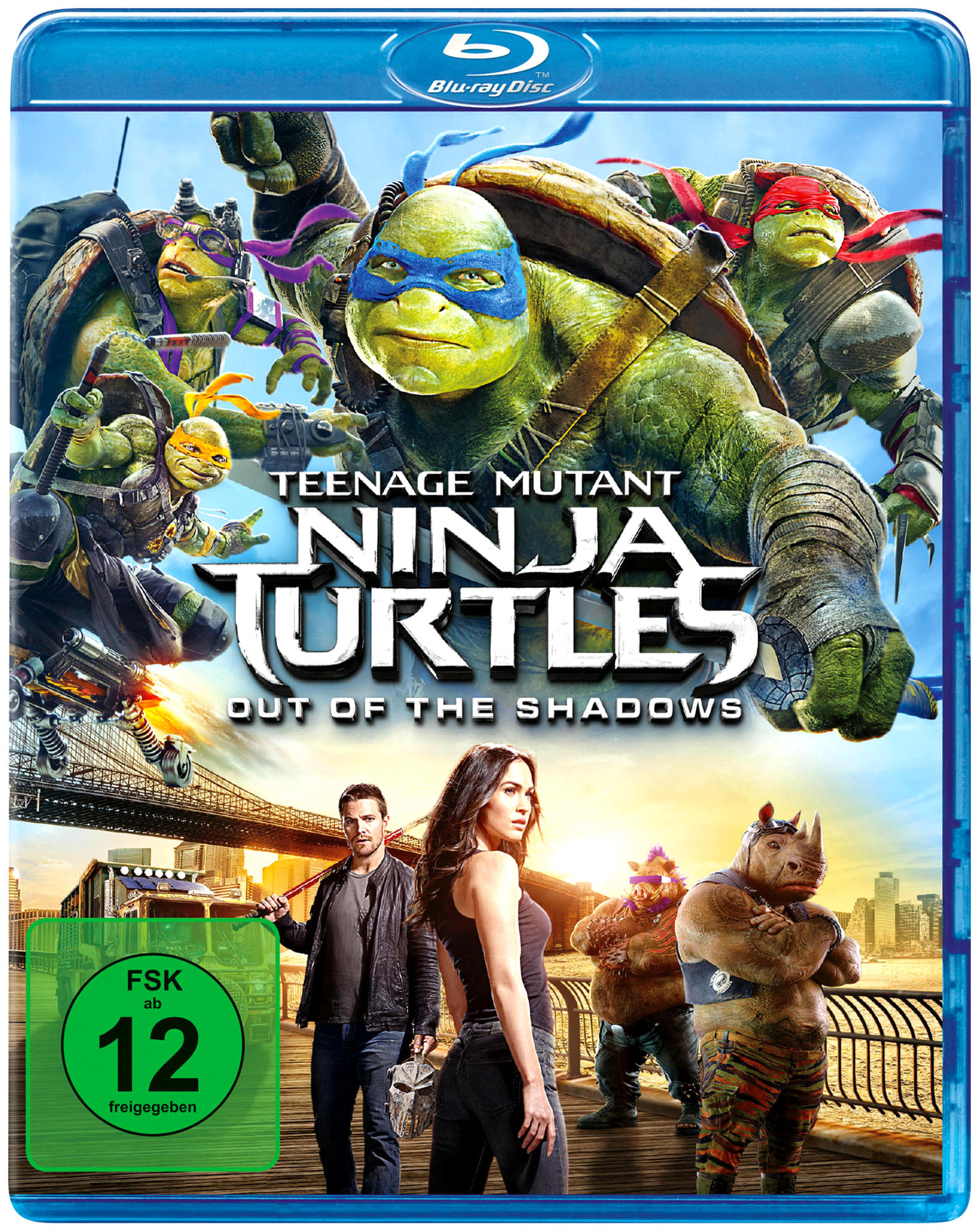 Teenage Mutant Ninja Turtles Blu-ray-Cover. Zeigt Schildkröten, Schauspieler und Filmtitel.