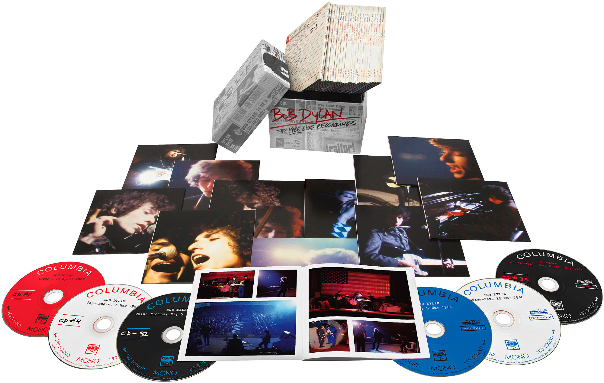 Coffret d'albums de Bob Dylan. Inclut des pochettes d'album, des photos et des CD.