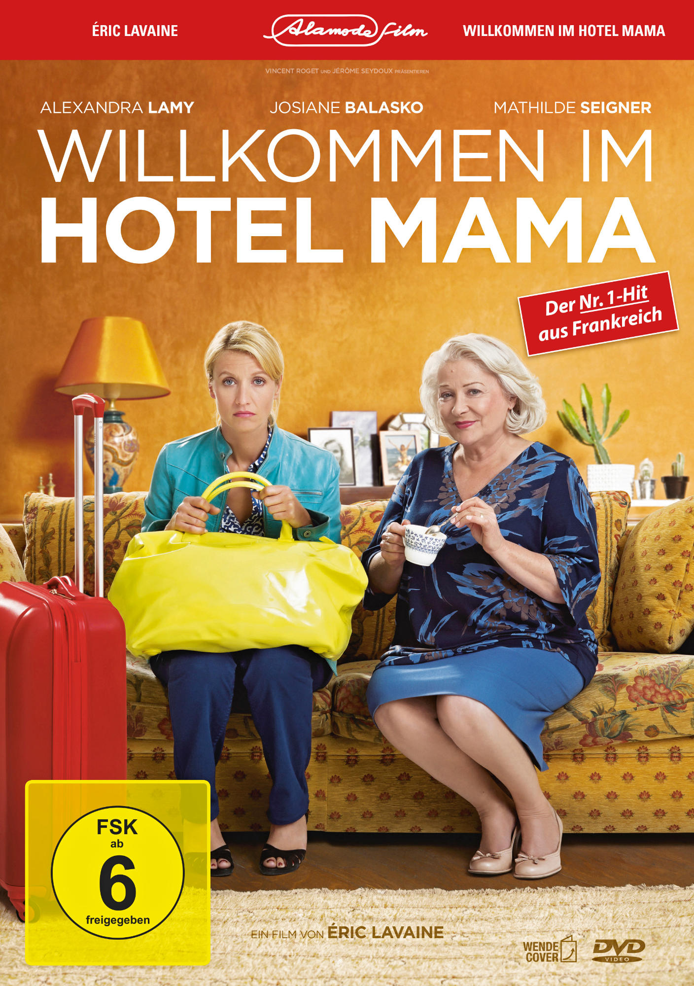 DVD-Cover eines Films. Zwei Frauen sitzen auf einem Sofa. Der Text lautet 'Willkommen im Hotel Mama'.