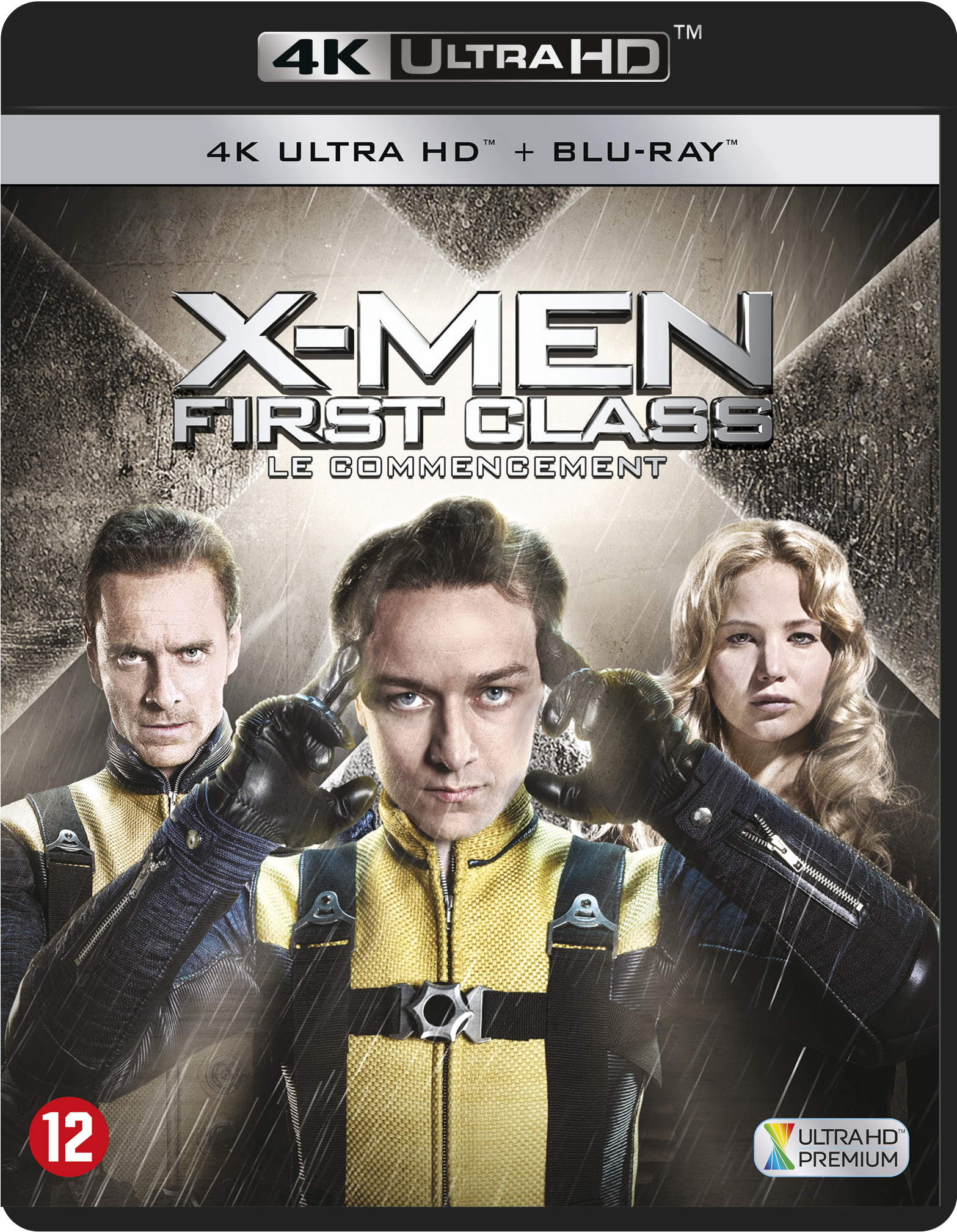 Couverture du film X-Men. Trois acteurs. Titre : X-Men : Le Commencement. Tons bleus et jaunes.