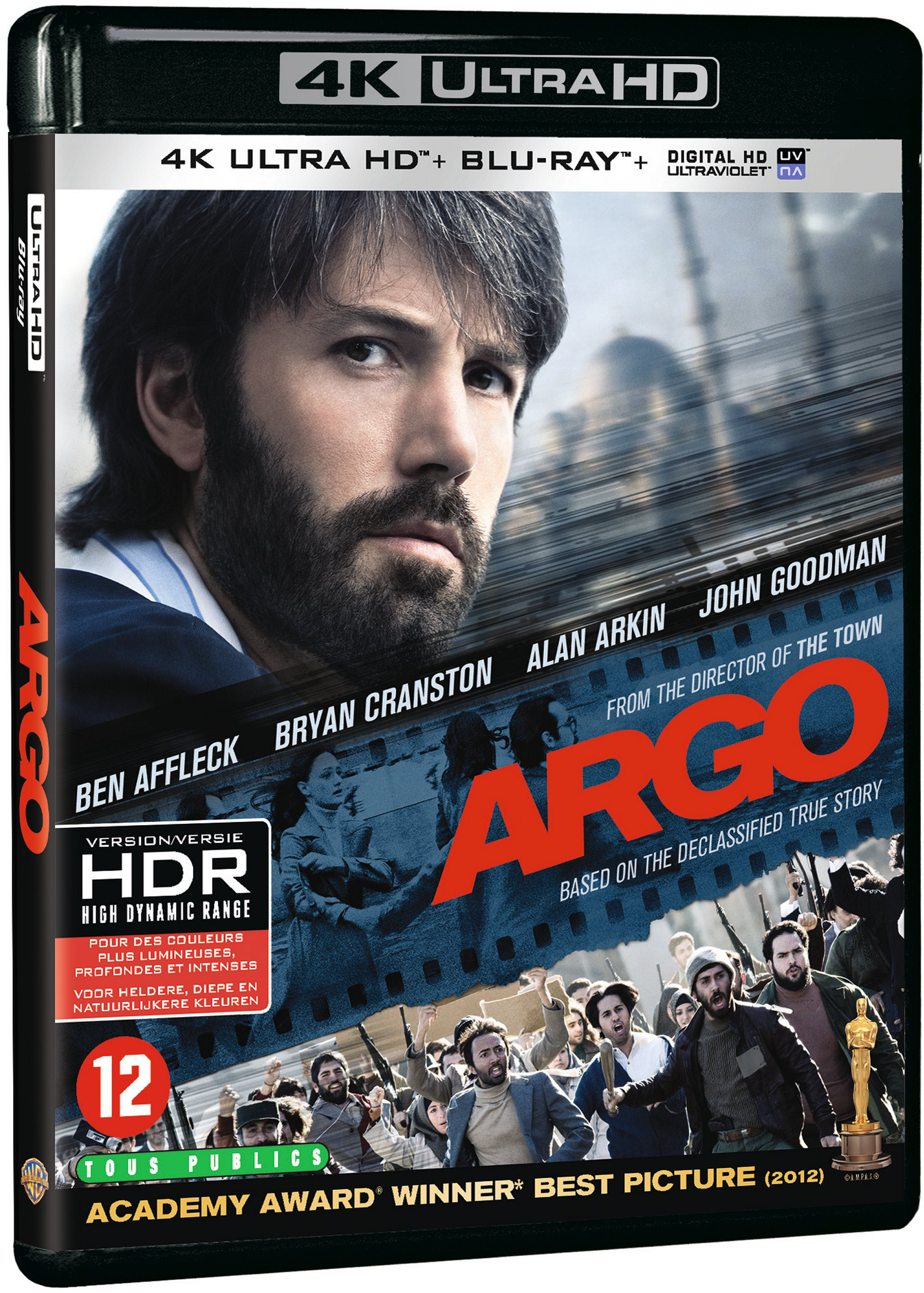 Argo Blu-ray-filmcover met Ben Affleck. De cover heeft acteurs en een menigte mensen.
