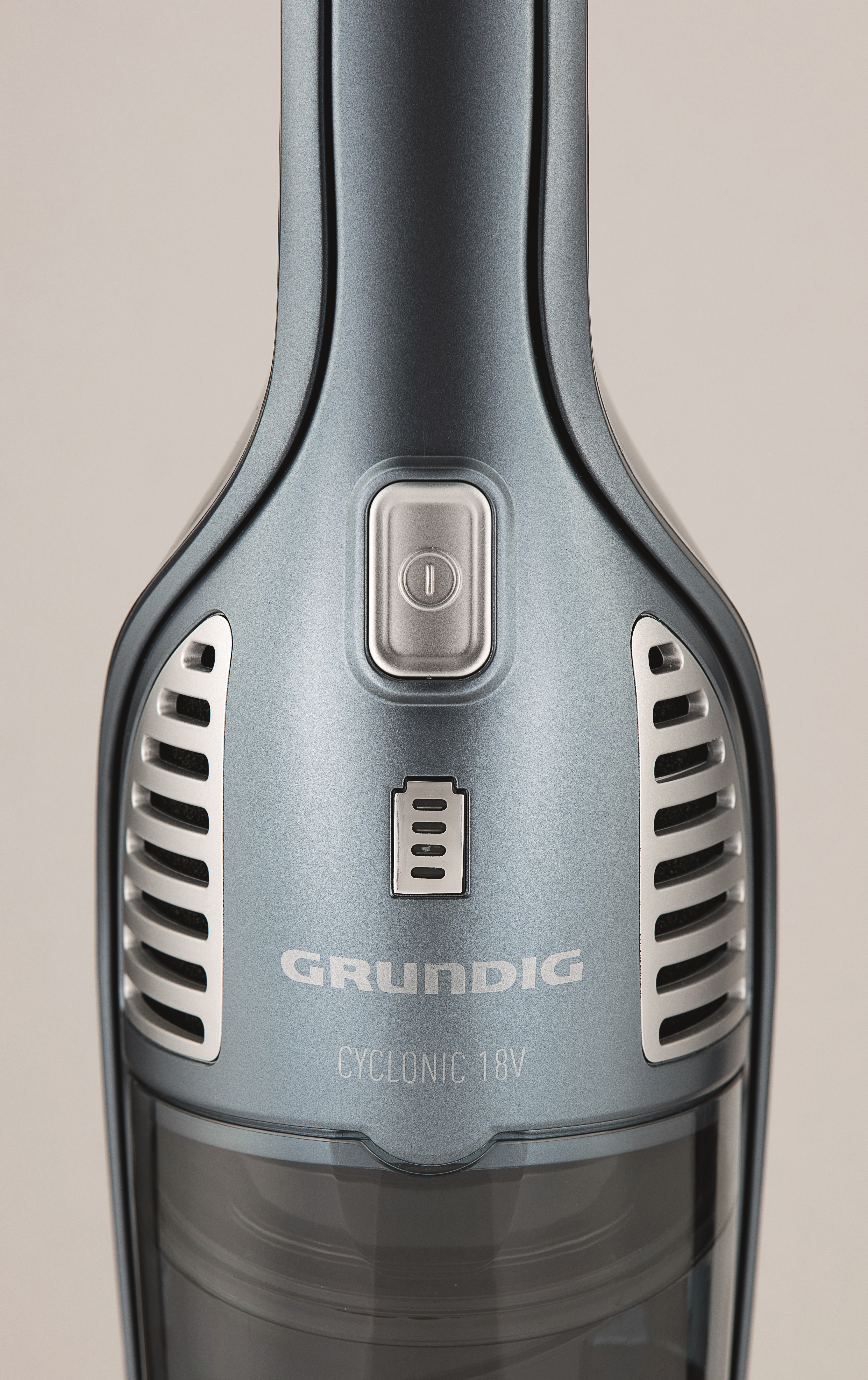 GRUNDIG VCH 9631 Stielsauger, Akkubetrieb