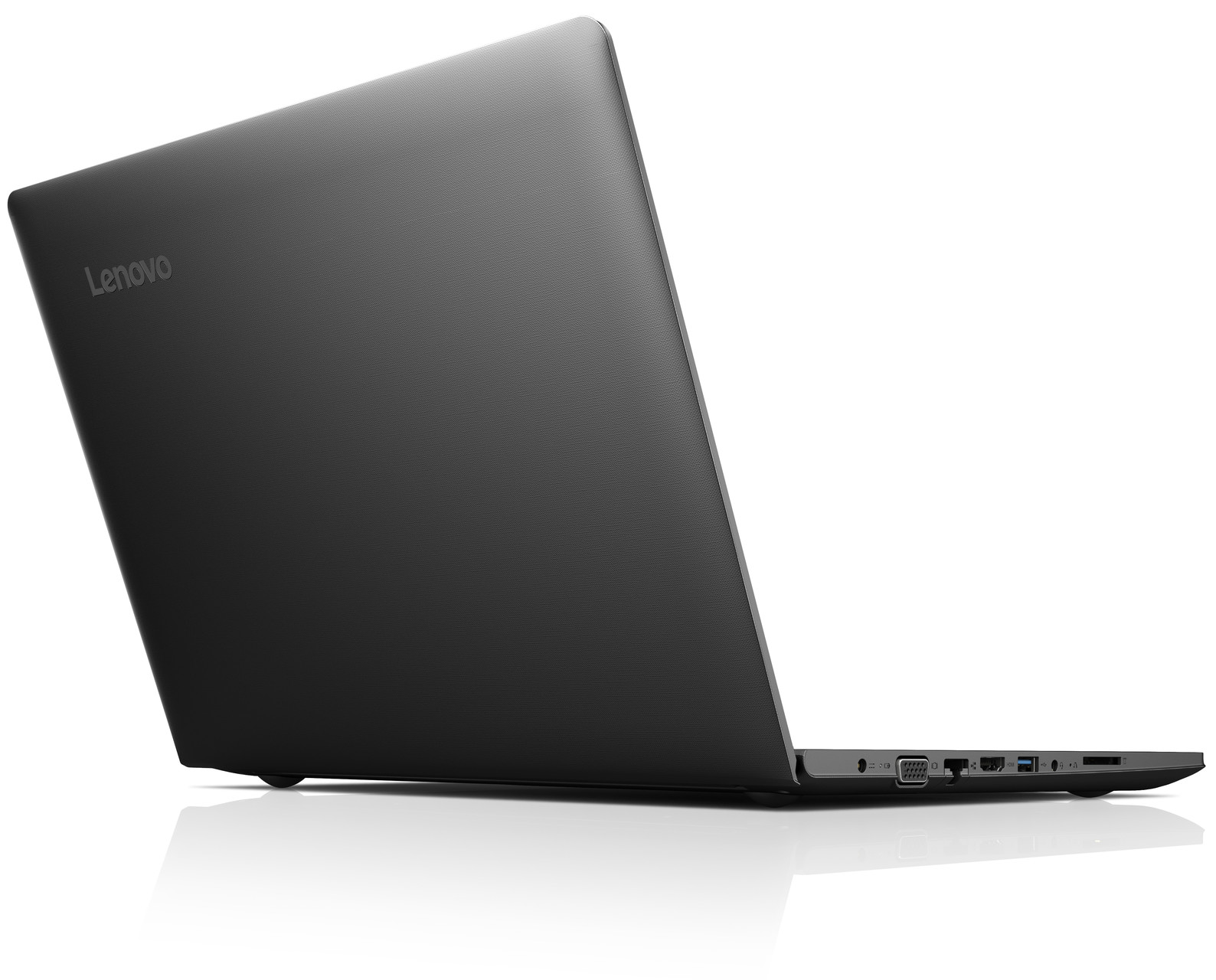 Siyah Lenovo dizüstü bilgisayar, kapağı açık. Lenovo logosu görülebilir. Dizüstü bilgisayar beyaz bir yüzeyde.
