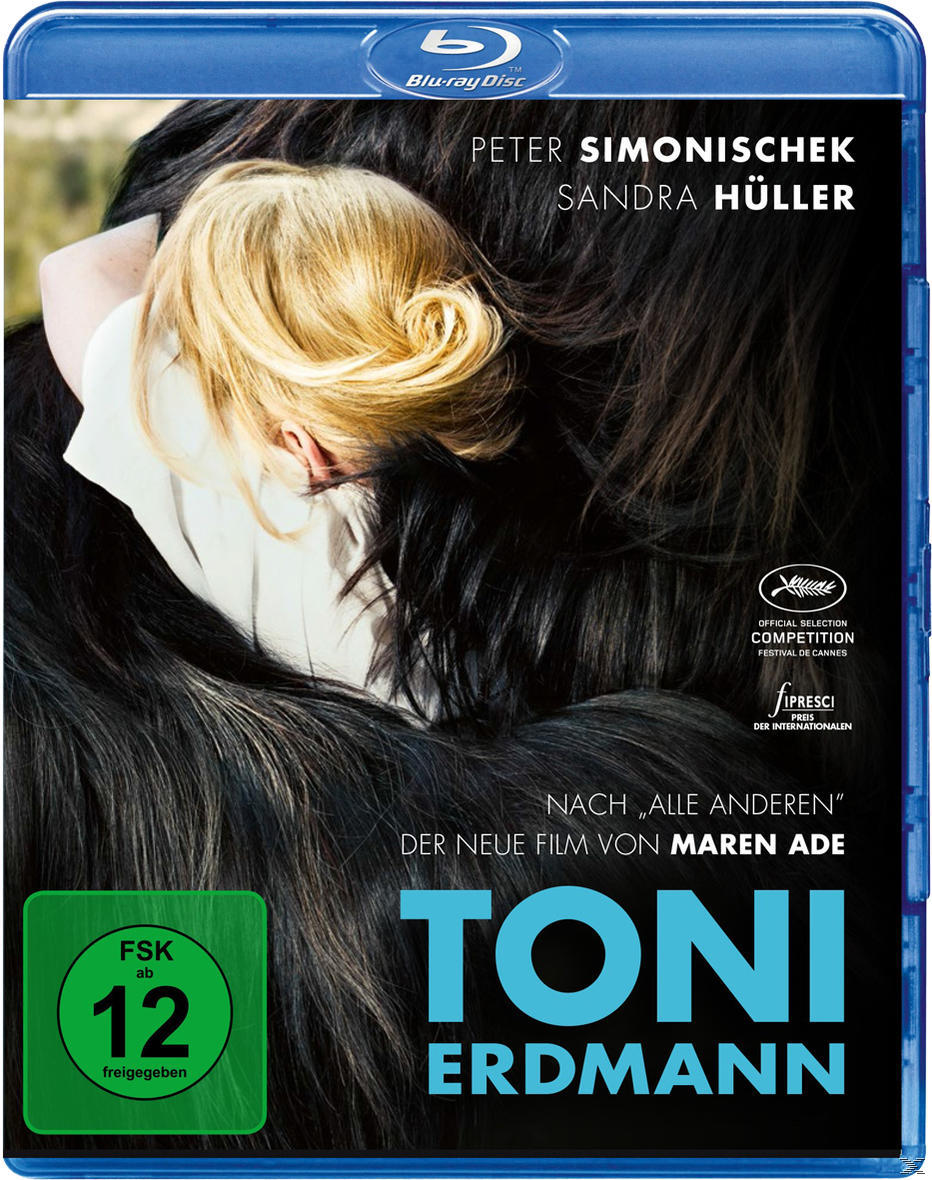 Ein blaues DVD-Cover des Films 'Toni Erdmann', mit einer Frau und einem Mann.