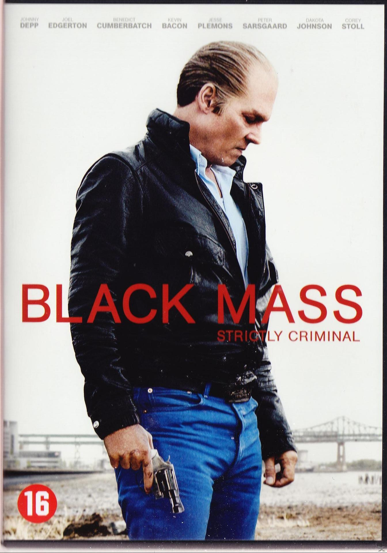 Couverture du DVD de Black Mass. Johnny Depp tient une arme à feu. Un pont et une ville sont en arrière-plan.