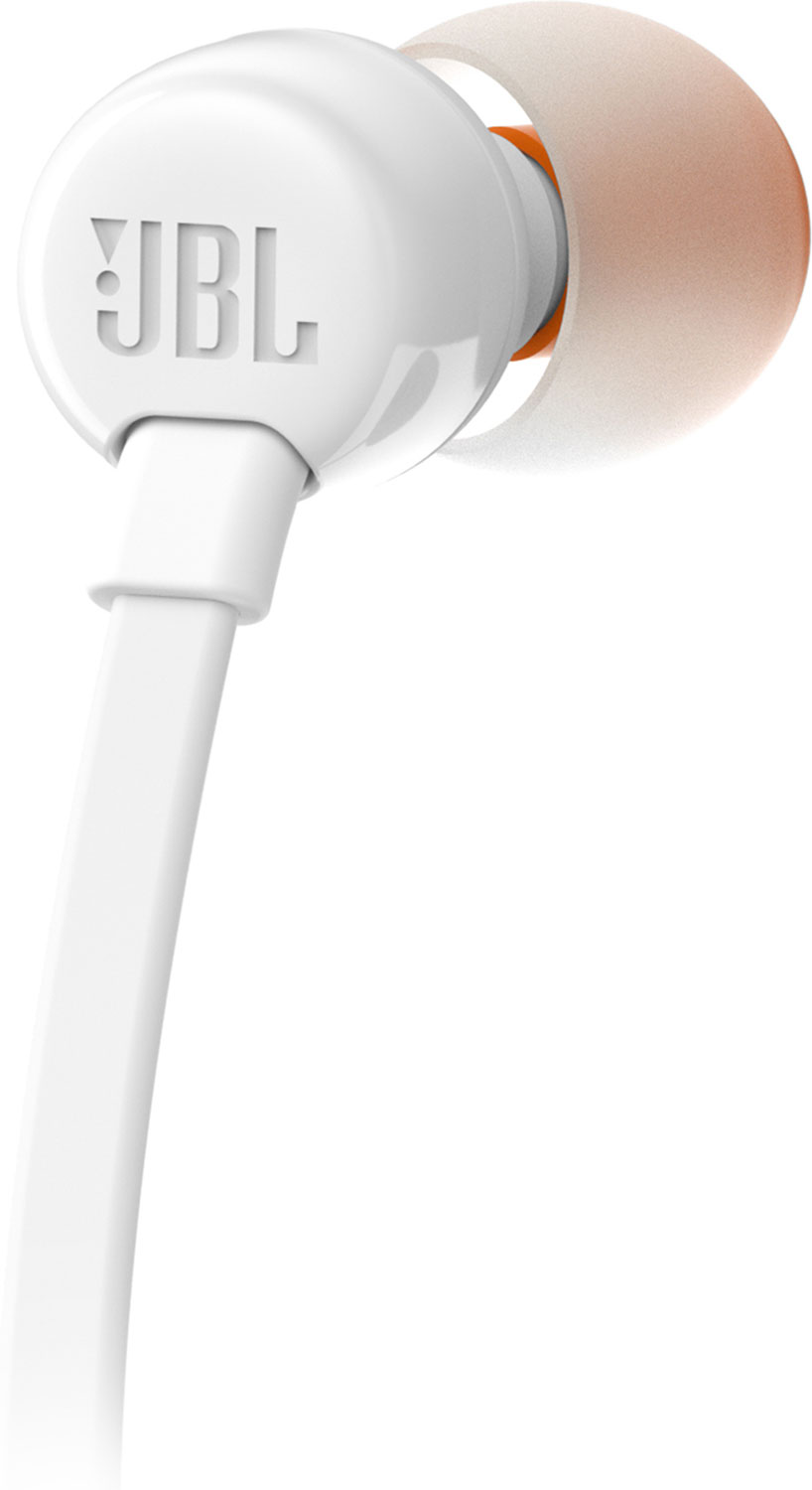 Gros plan sur des écouteurs JBL blancs avec des embouts oranges. Câble blanc, isolé sur fond blanc.