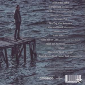 CD-Cover, ein Mann steht auf einem Pier und blickt auf das Wasser.