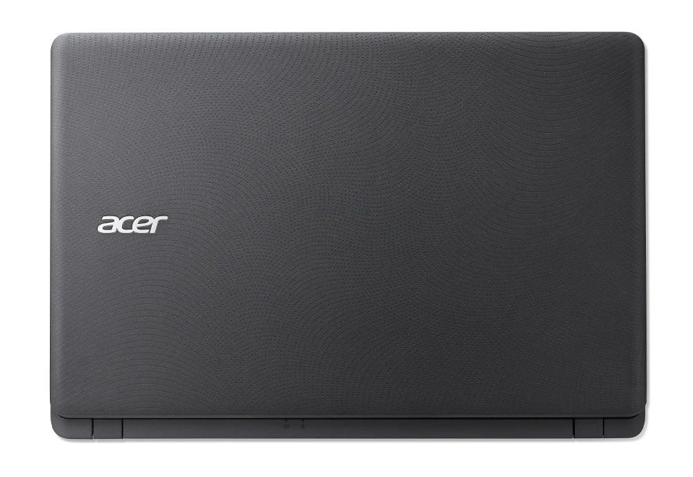 Kapalı, koyu gri bir Acer dizüstü bilgisayar. Acer logosu sol alt köşede görünür. Yüzey noktalı bir dokuya sahiptir.
