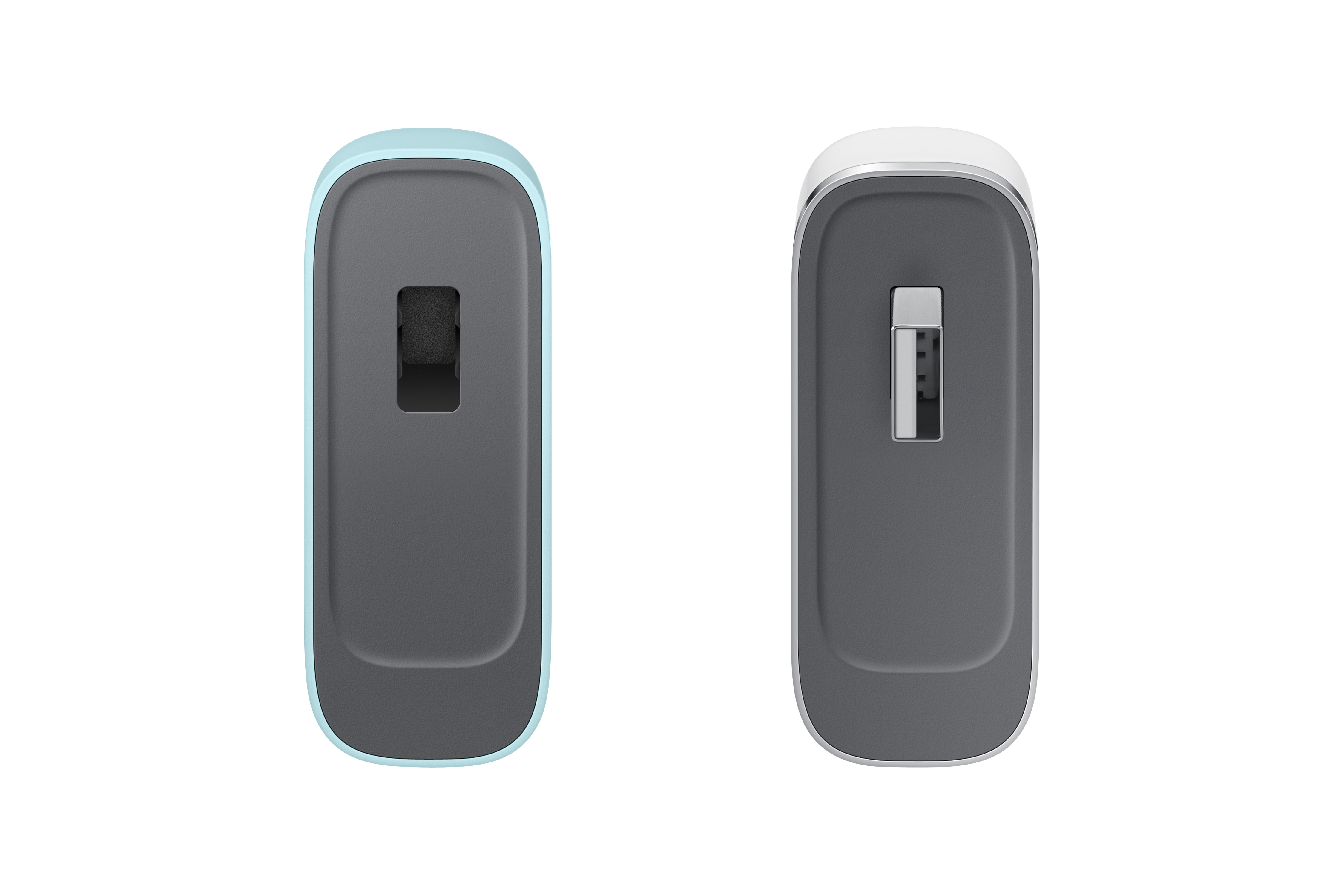 Zwei Ladeadapter, einer blau und grau, einer weiß und grau. Sie haben einen USB-Anschluss.