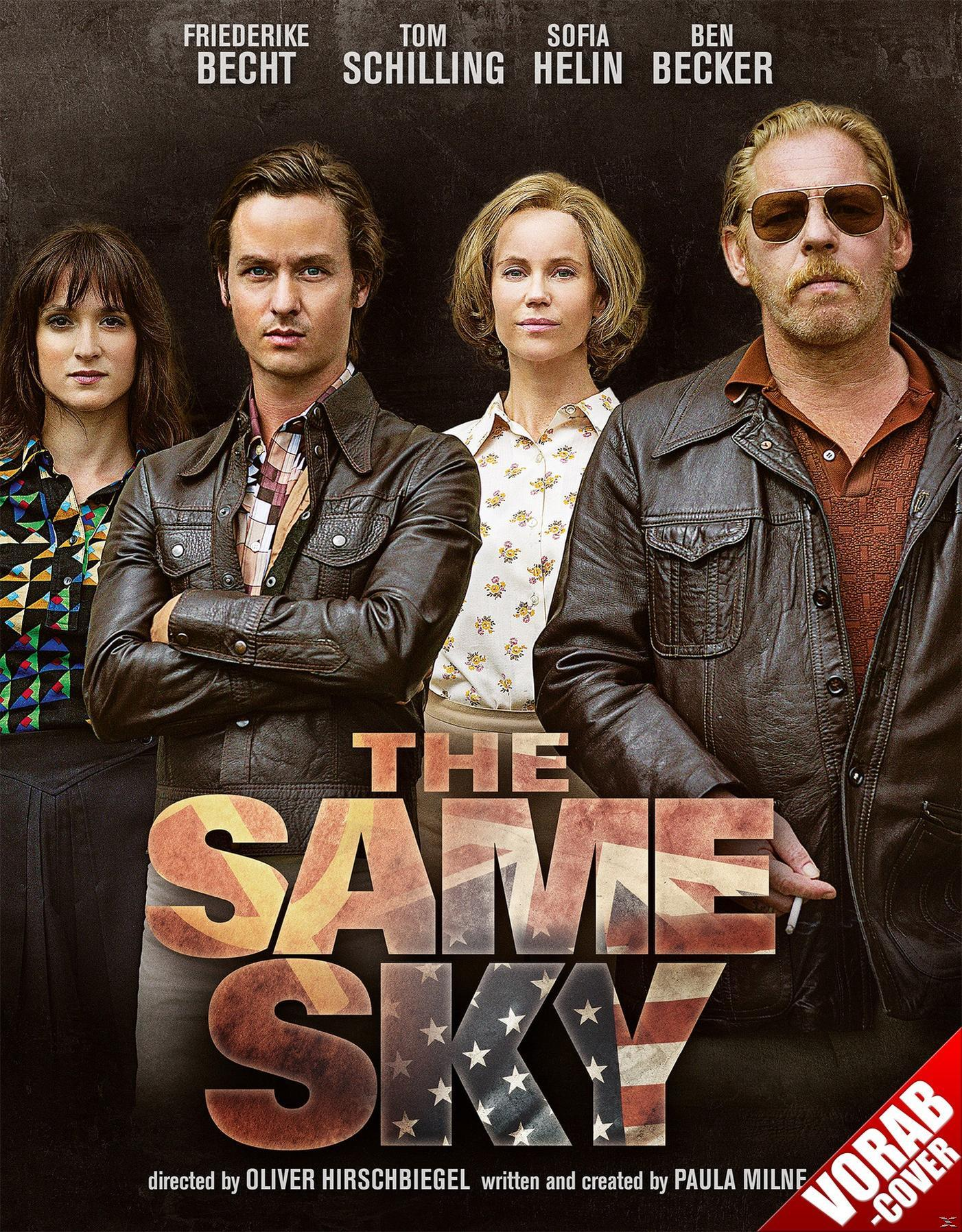 Filmposter mit vier Personen, Titel "The Same Sky" und US-Flaggen-Design im Titel.