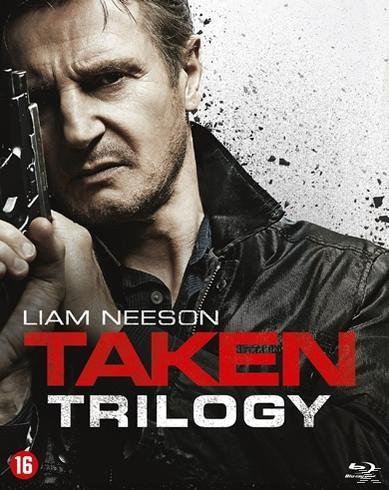 Liam Neeson sur la couverture du Blu-ray 'Taken Trilogy'. Il tient une arme. Texte rouge du titre sur fond sombre.