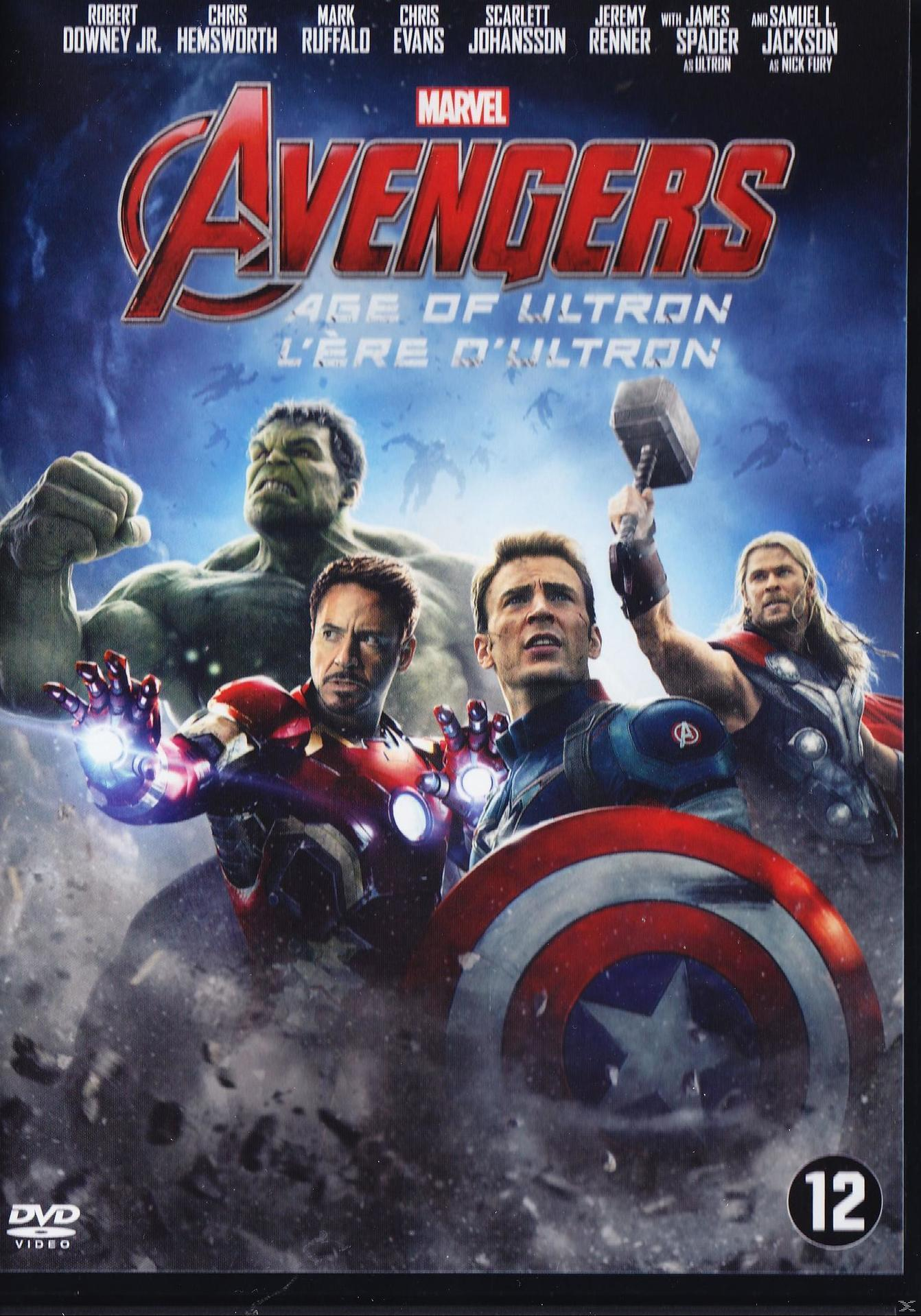 Couverture de film. Les Avengers s'assemblent. Hulk, Iron Man, Captain America et Thor. Le titre est en rouge.