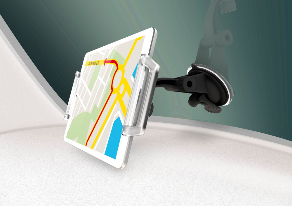 Een tablet met een navigatie-app gemonteerd op het dashboard van een auto. Het scherm toont een routekaart.