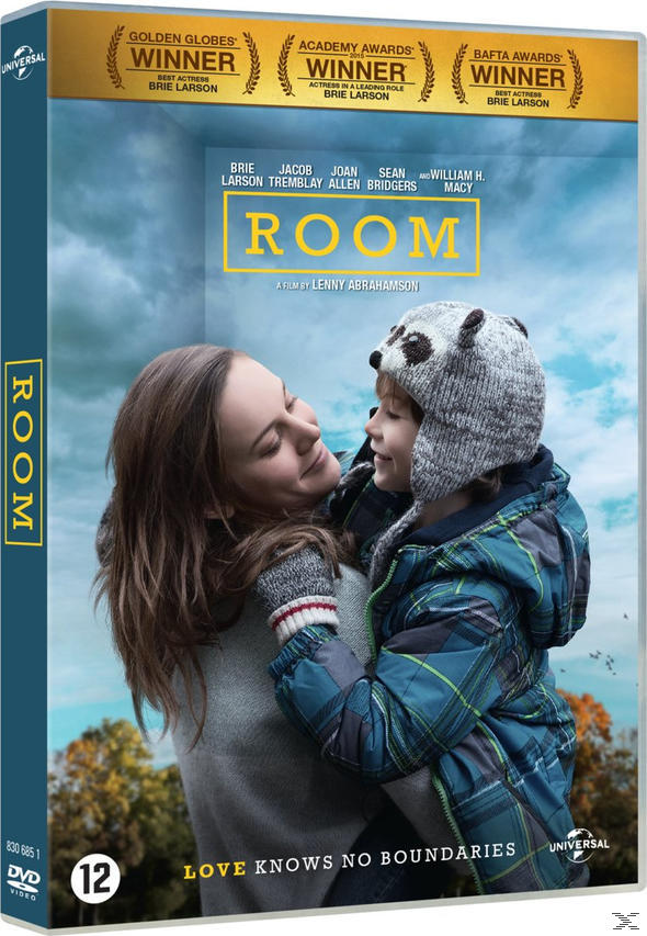 Pochette DVD 'Room', une femme et un enfant s'embrassent.
