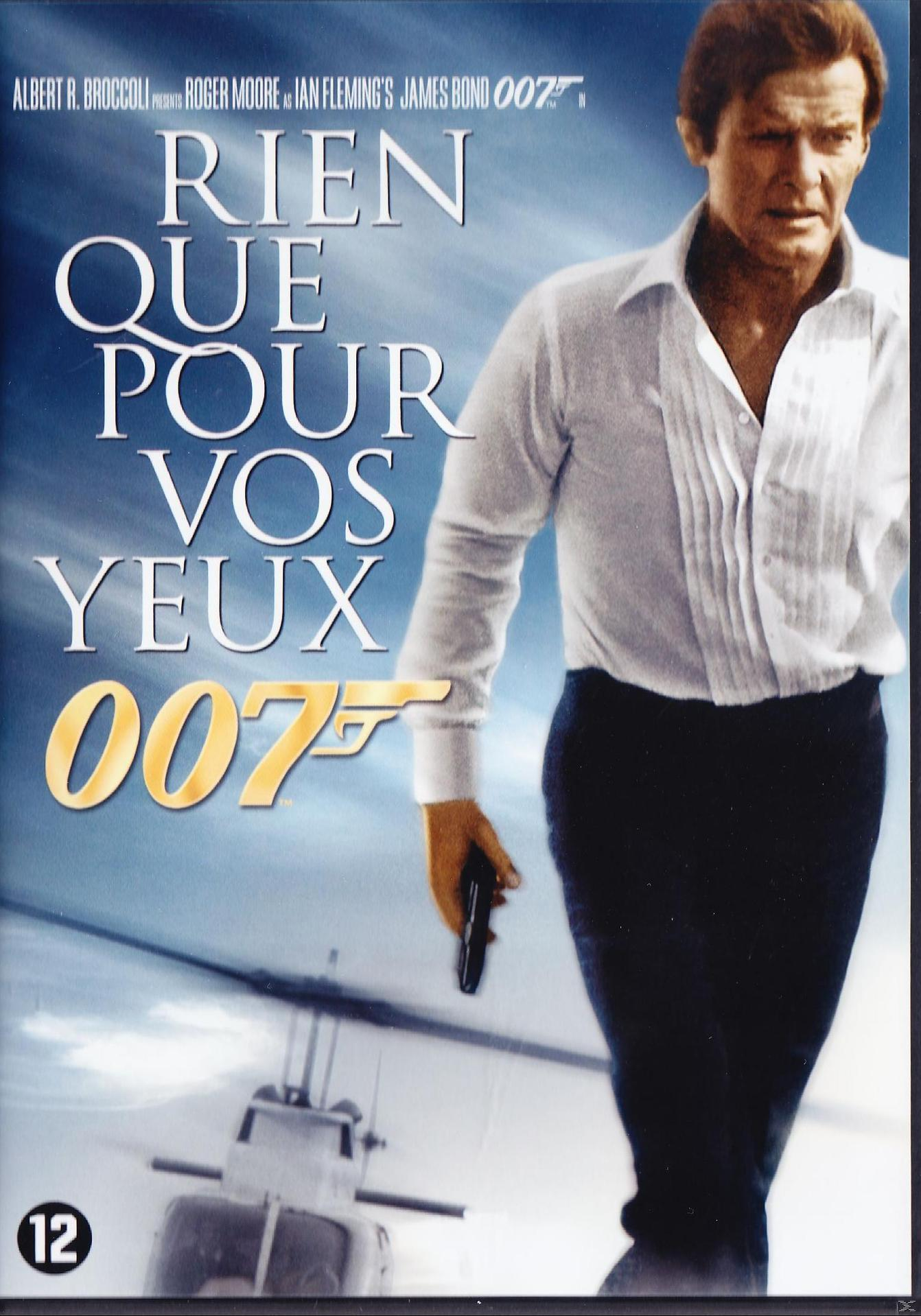 Filmposter voor 'For Your Eyes Only' met Roger Moore met een pistool en een helikopter op de achtergrond.