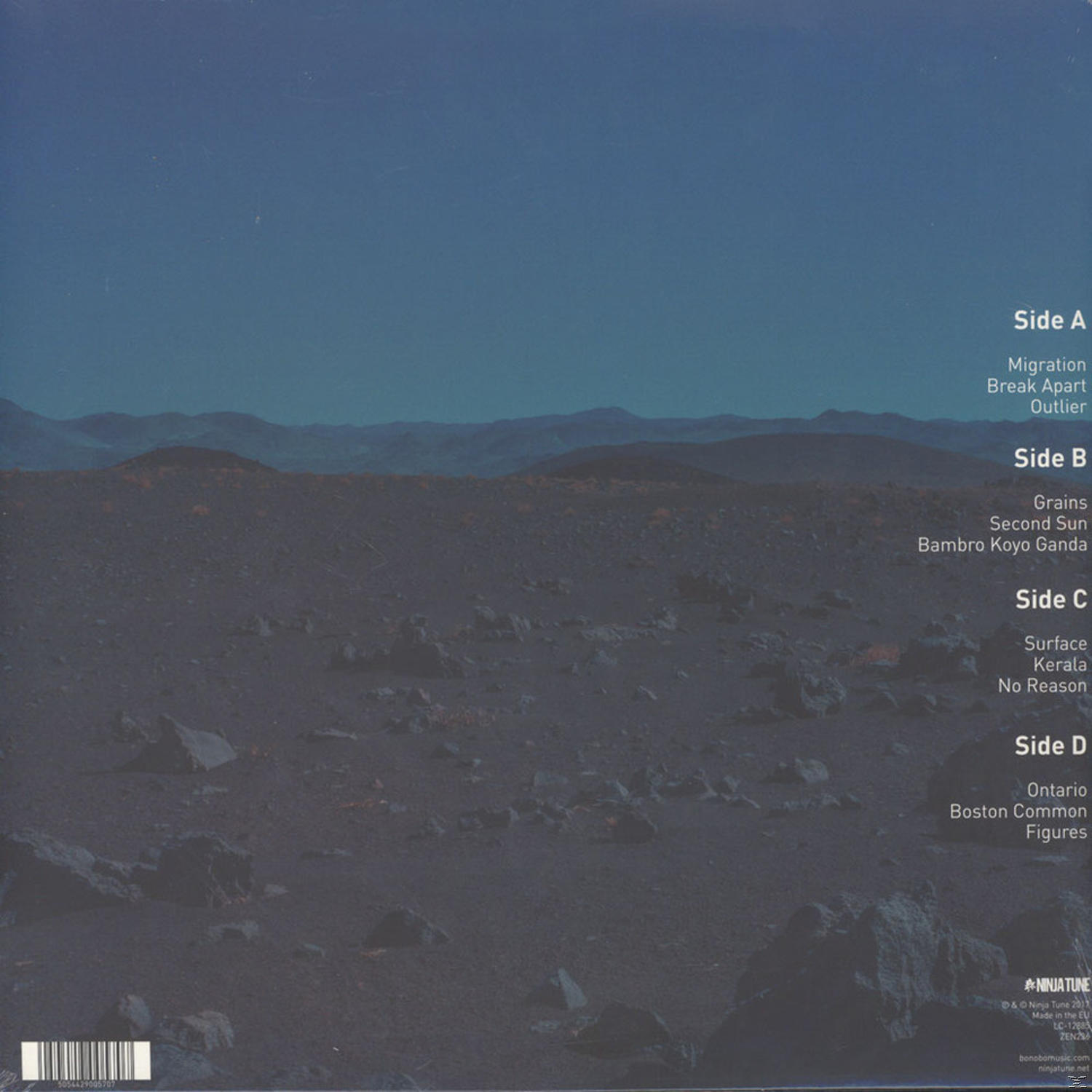Albumcover einer Landschaft mit blauem Himmel und Text auf der rechten Seite.