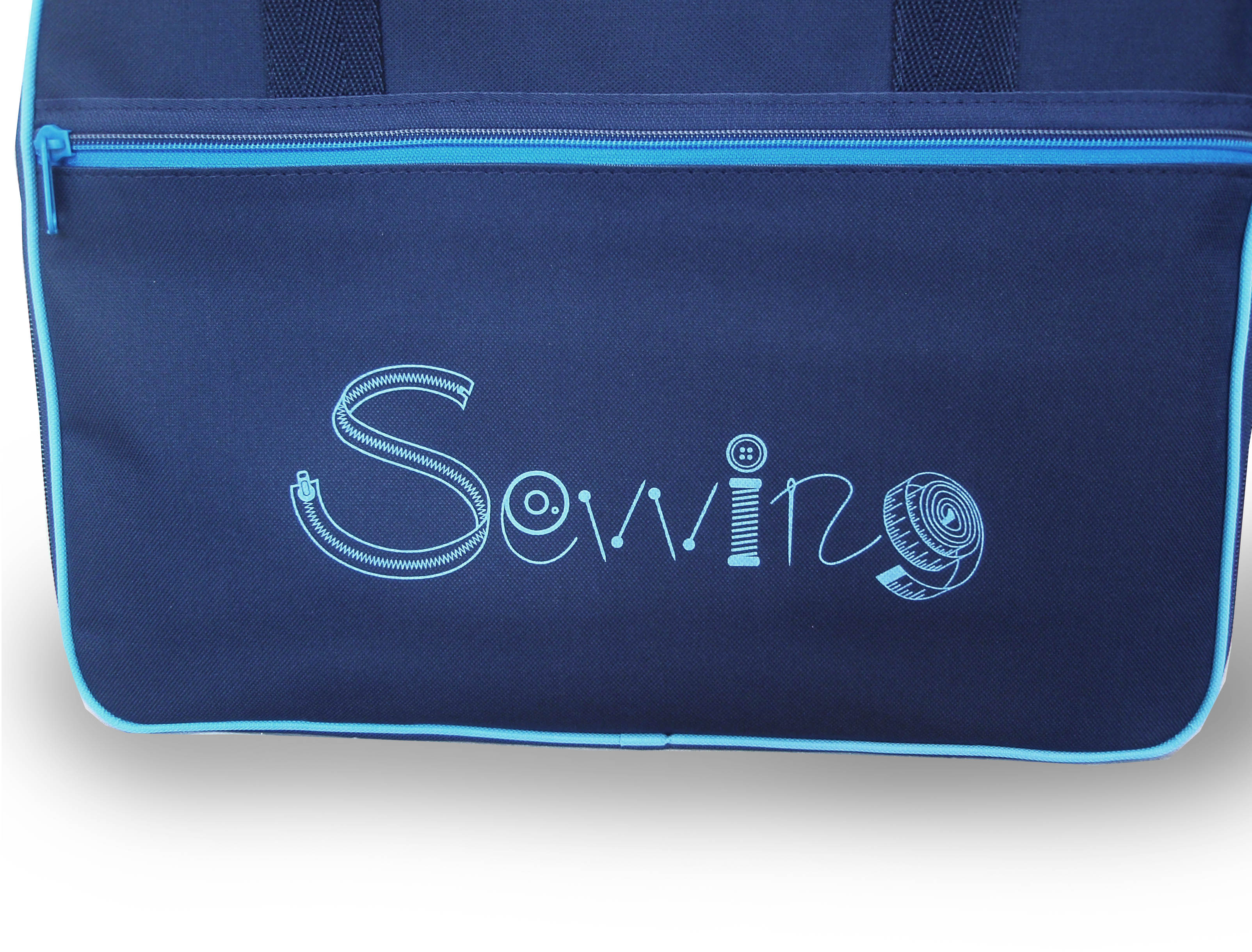 Blaue Näh-Tasche mit dem Wort „Sewing“ und Näh-Symbolen.
