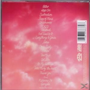 CD-Hülle mit Titelliste und Bild. Rosa Himmelshintergrund mit Wolken.
