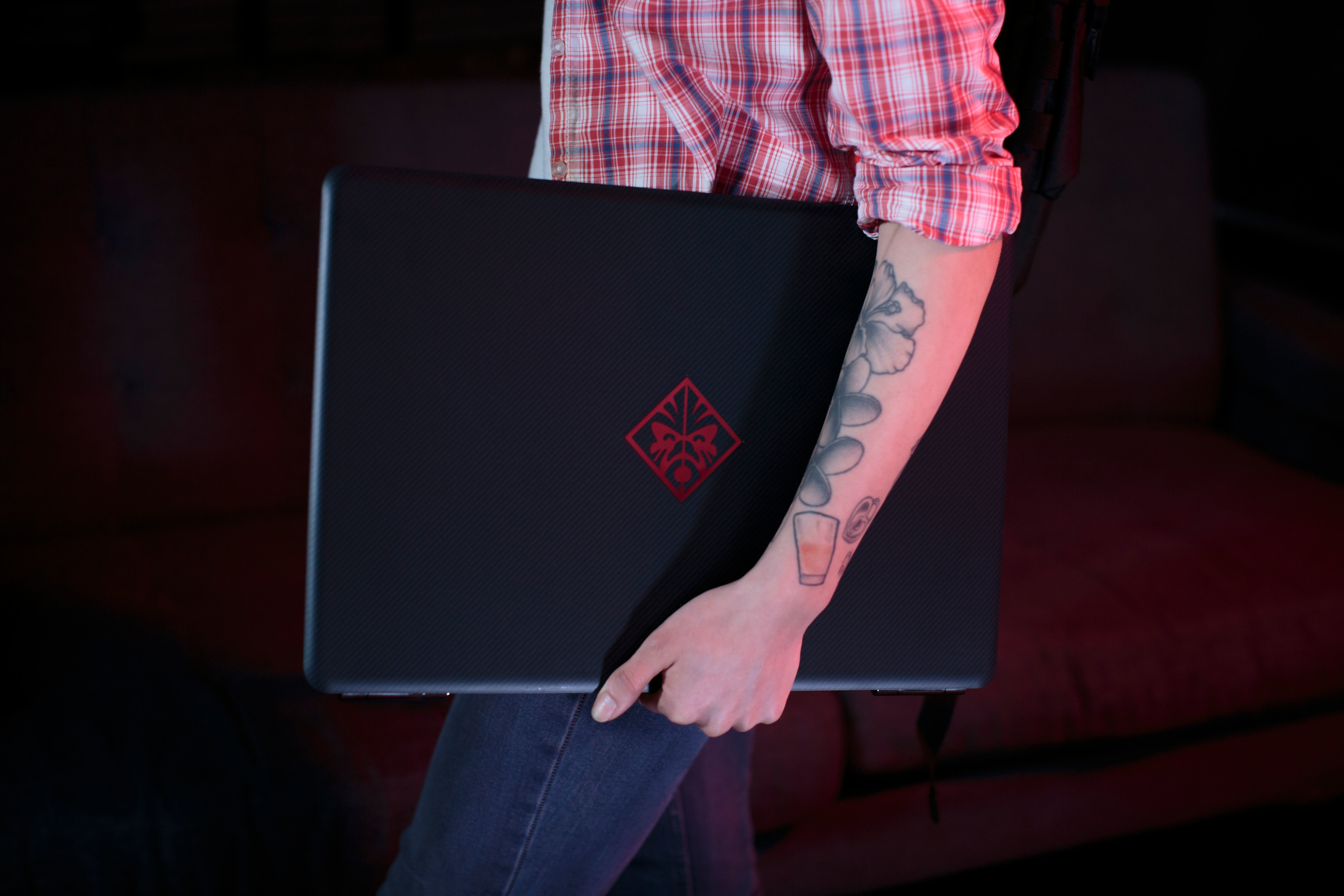 HP OMEN by HP 17-w103ng - 17,3 Zoll - Intel® Core™ i7 i7-6700HQ - 16 GB - 1 TB - NVIDIA GeForce® GTX 1060 - Windows 10 Home (64 Bit)