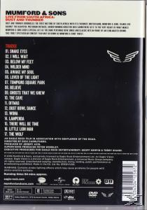 Rückseite einer DVD-Hülle mit schwarzem Hintergrund, Titelliste und Bandnamen.