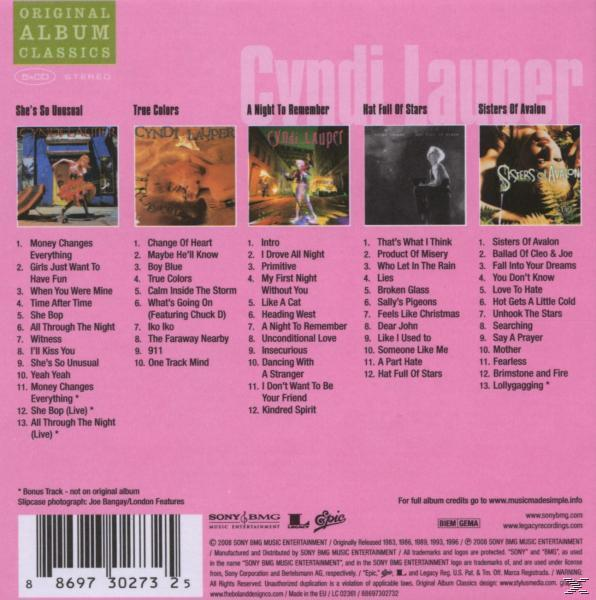 Albumcover: Verschiedene Songtitel. Text: Cyndi Lauper, True Colors.