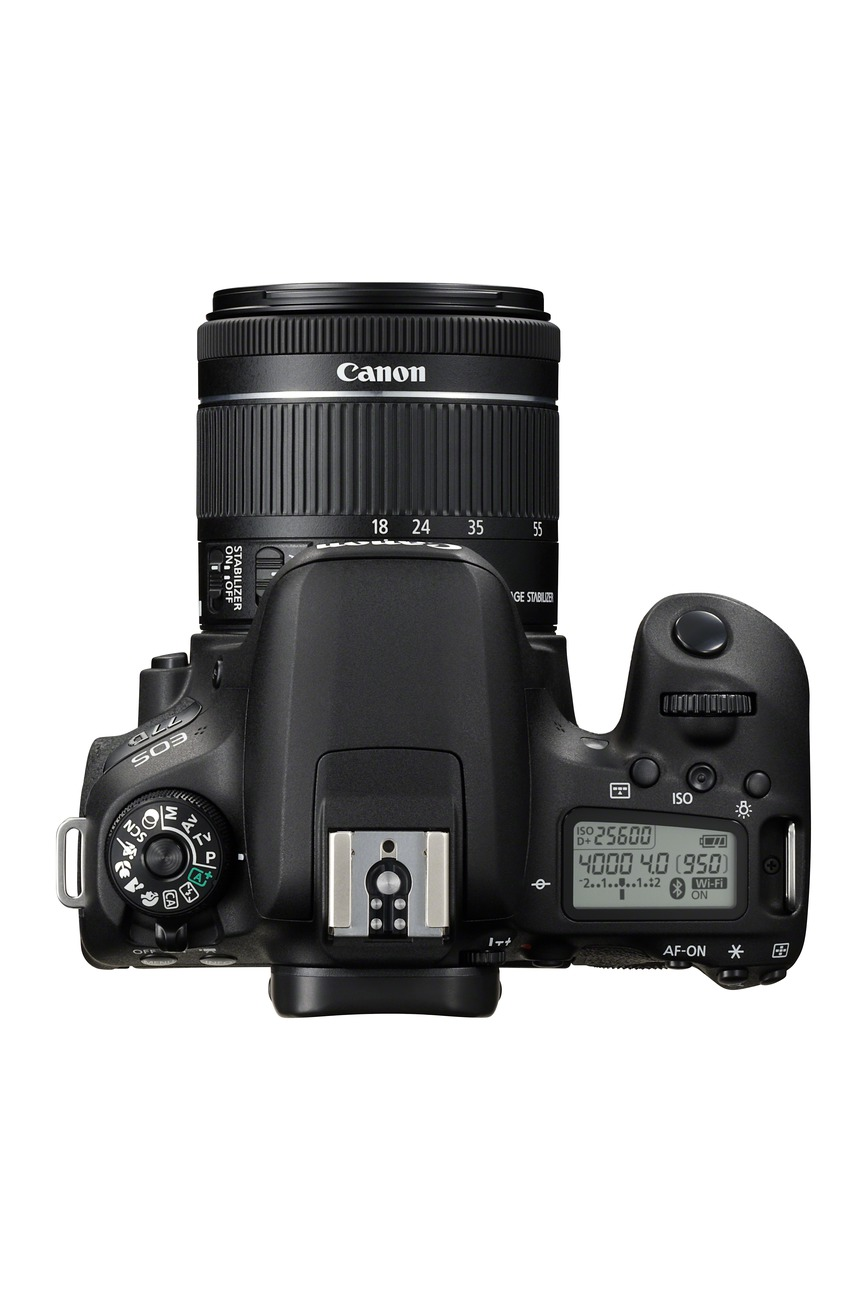 CANON EOS 77D + 18-55mm f/4-5.6 IS STM