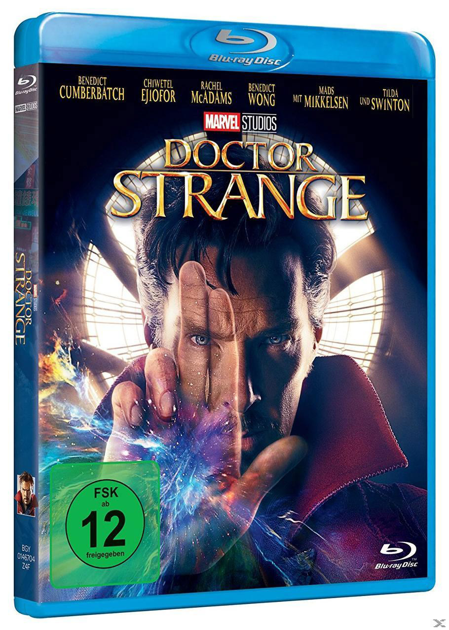 Blu-ray-Hülle für 'Doctor Strange'. Benedict Cumberbatch auf dem Cover, dunkler Hintergrund, Marvel Studios Logo.