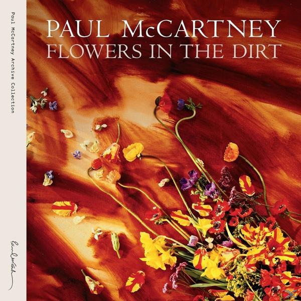 Cover des Albums von Paul McCartney, 'Flowers in the Dirt'. Zeigt Blumen auf rotem und braunem Hintergrund.