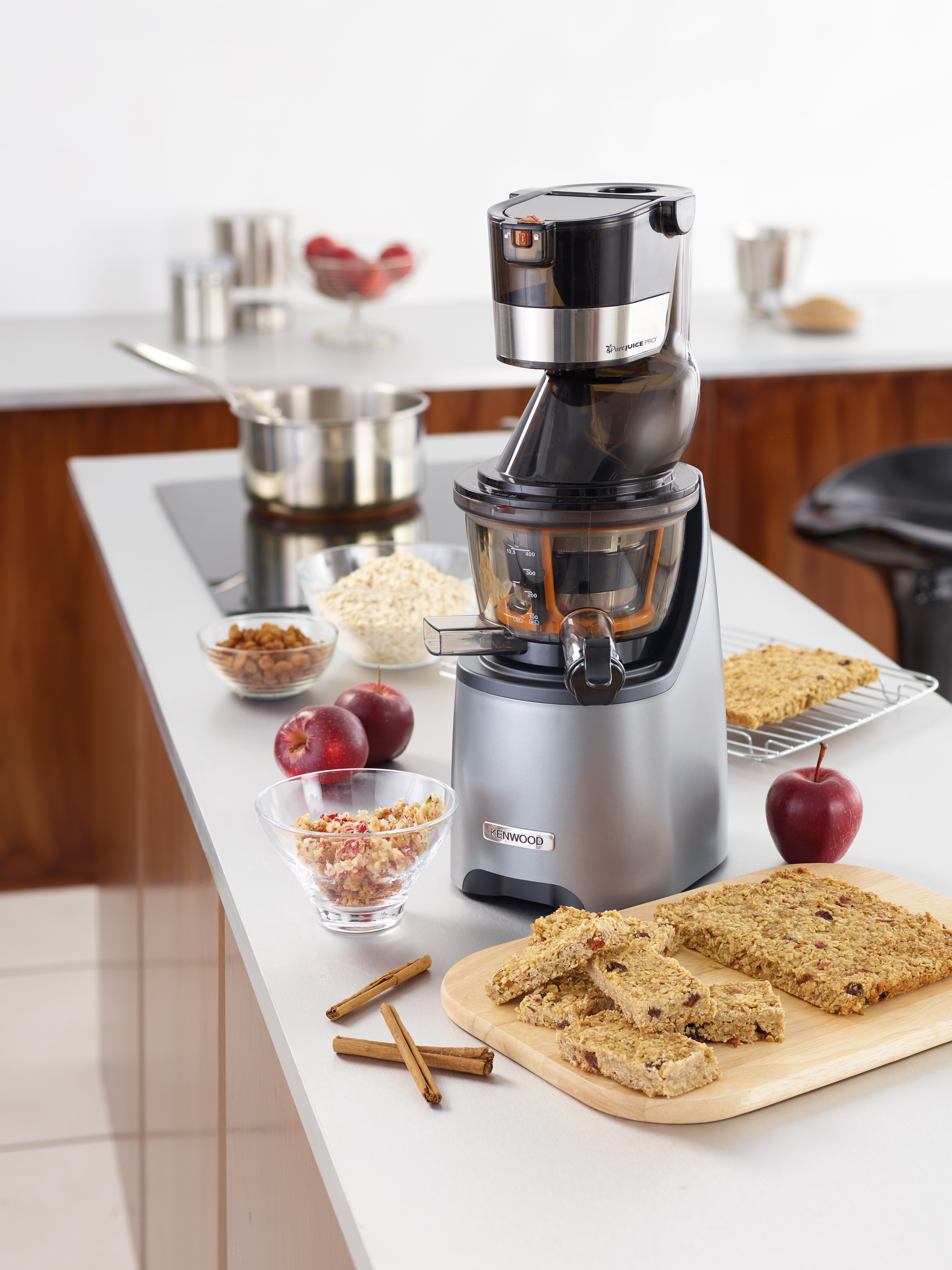 KENWOOD PureJuice Pro JMP800 SI Slow Juicer 240 Watt, Silber/Schwarz
